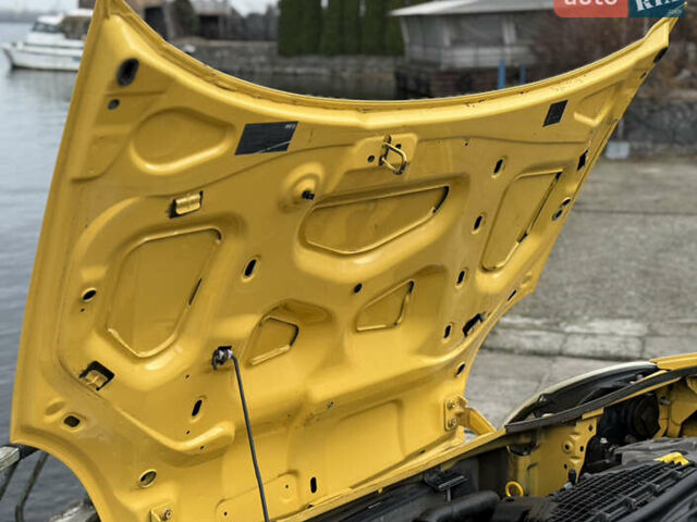 Желтый Рено Кенгу, объемом двигателя 1.46 л и пробегом 230 тыс. км за 3999 $, фото 18 на Automoto.ua