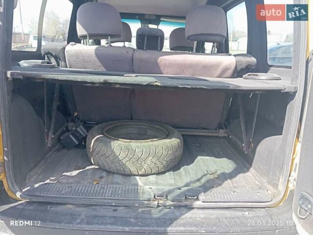 Жовтий Рено Кєнгу, об'ємом двигуна 1.5 л та пробігом 220 тис. км за 3200 $, фото 12 на Automoto.ua