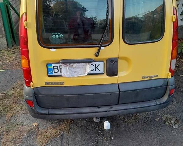 Желтый Рено Кенгу, объемом двигателя 1.5 л и пробегом 316 тыс. км за 4700 $, фото 28 на Automoto.ua