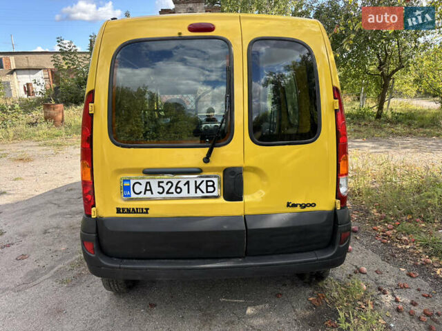 Желтый Рено Кенгу, объемом двигателя 1.46 л и пробегом 328 тыс. км за 2750 $, фото 4 на Automoto.ua