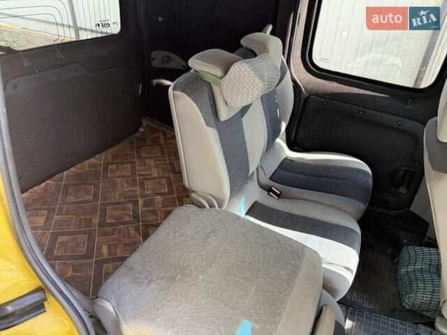 Жовтий Рено Кєнгу, об'ємом двигуна 1.46 л та пробігом 320 тис. км за 3200 $, фото 12 на Automoto.ua