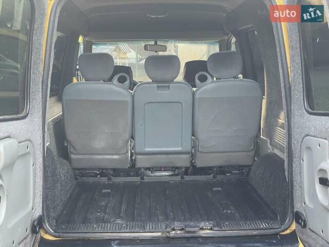 Желтый Рено Кенгу, объемом двигателя 0 л и пробегом 200 тыс. км за 3600 $, фото 8 на Automoto.ua