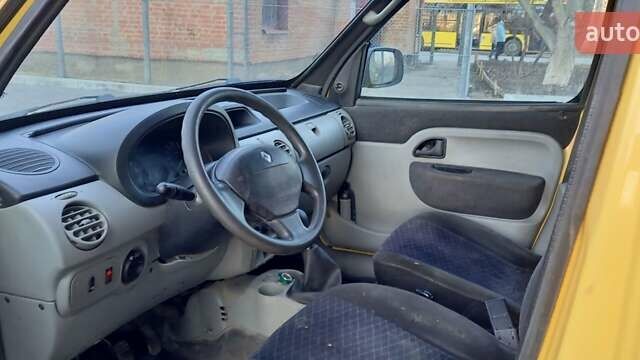 Желтый Рено Кенгу, объемом двигателя 1.46 л и пробегом 186 тыс. км за 2300 $, фото 5 на Automoto.ua