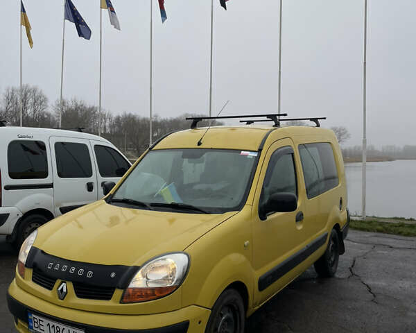 Желтый Рено Кенгу, объемом двигателя 1.5 л и пробегом 220 тыс. км за 4300 $, фото 5 на Automoto.ua