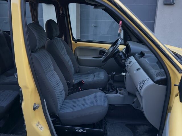 Рено Кєнгу 2007 у Каменце-Подольском на Automoto.ua Жовтий Рено Кєнгу, об'ємом двигуна 1.5 л та пробігом 320 тис. км за 3850 $, фото 11 на Automoto.ua