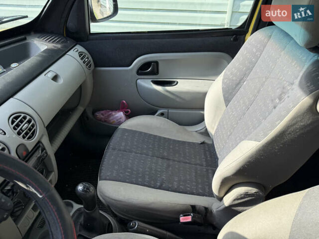 Жовтий Рено Кєнгу, об'ємом двигуна 1.46 л та пробігом 320 тис. км за 3200 $, фото 3 на Automoto.ua