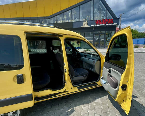 Желтый Рено Кенгу, объемом двигателя 1.5 л и пробегом 260 тыс. км за 4700 $, фото 8 на Automoto.ua