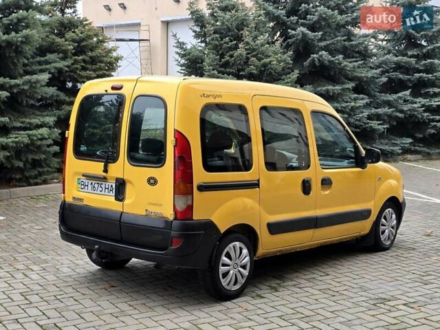 Желтый Рено Кенгу, объемом двигателя 1.46 л и пробегом 200 тыс. км за 3300 $, фото 5 на Automoto.ua