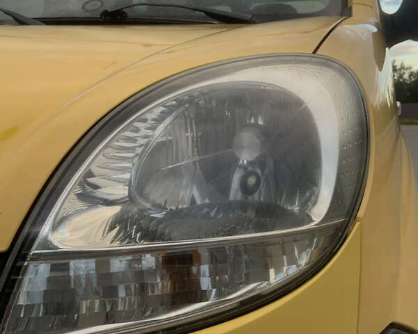 Жовтий Рено Кєнгу, об'ємом двигуна 1.5 л та пробігом 265 тис. км за 4000 $, фото 5 на Automoto.ua