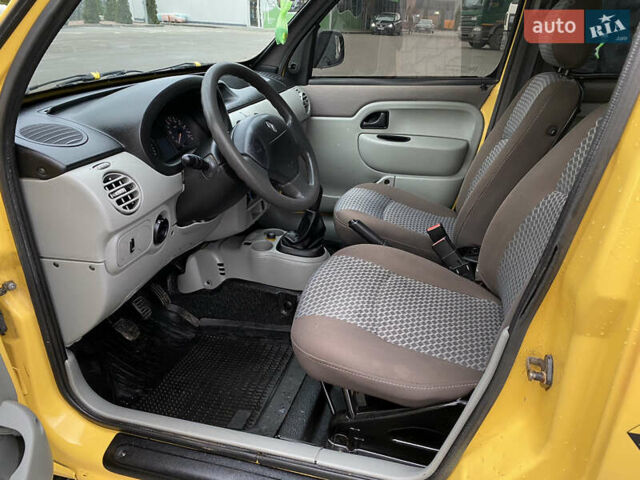Жовтий Рено Кєнгу, об'ємом двигуна 1.46 л та пробігом 280 тис. км за 4199 $, фото 19 на Automoto.ua