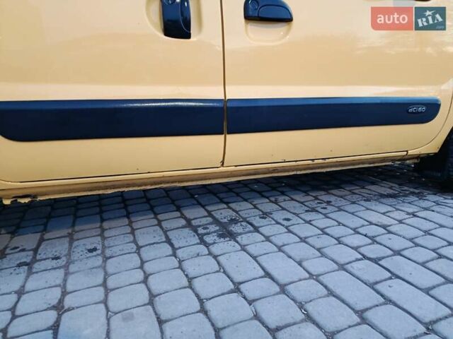 Желтый Рено Кенгу, объемом двигателя 1.46 л и пробегом 280 тыс. км за 3299 $, фото 7 на Automoto.ua