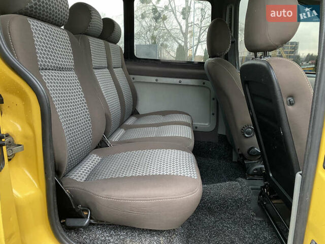 Жовтий Рено Кєнгу, об'ємом двигуна 1.46 л та пробігом 280 тис. км за 4199 $, фото 2 на Automoto.ua