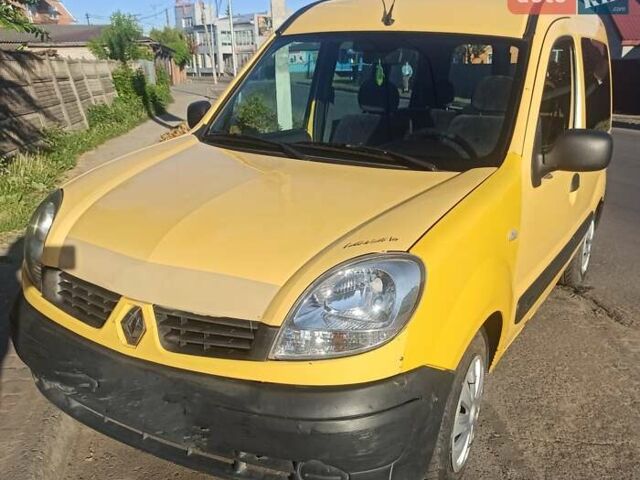 Желтый Рено Кенгу, объемом двигателя 1.5 л и пробегом 243 тыс. км за 4000 $, фото 2 на Automoto.ua