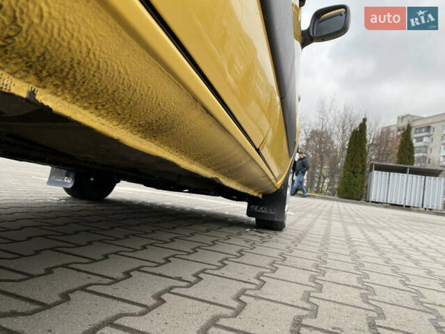 Жовтий Рено Кєнгу, об'ємом двигуна 1.46 л та пробігом 280 тис. км за 4199 $, фото 45 на Automoto.ua