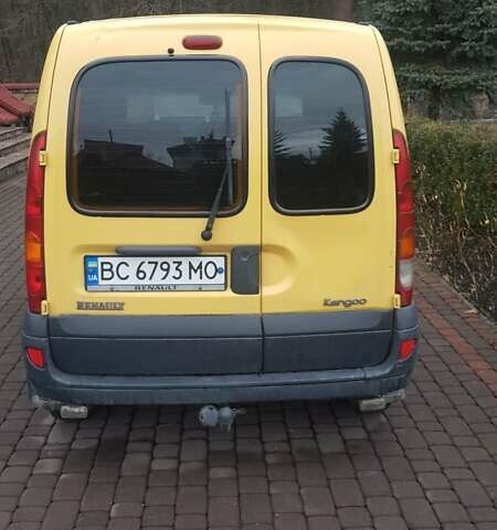 Желтый Рено Кенгу, объемом двигателя 1.5 л и пробегом 230 тыс. км за 4200 $, фото 2 на Automoto.ua