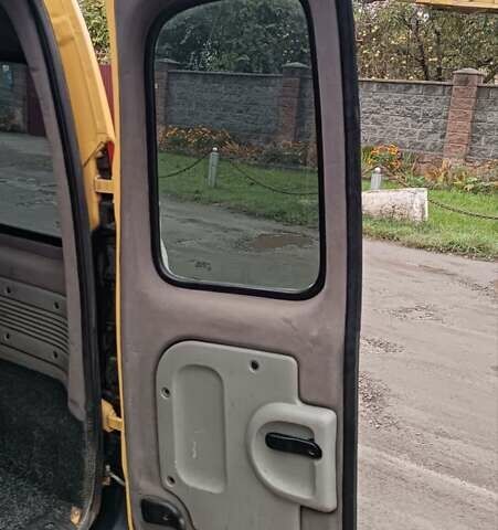 Желтый Рено Кенгу, объемом двигателя 1.5 л и пробегом 339 тыс. км за 3550 $, фото 34 на Automoto.ua