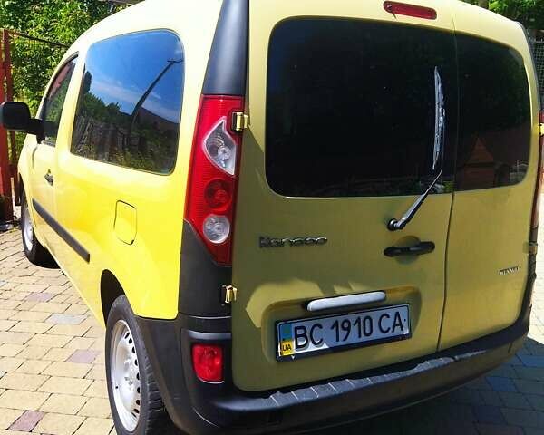 Желтый Рено Кенгу, объемом двигателя 1.5 л и пробегом 276 тыс. км за 5200 $, фото 1 на Automoto.ua