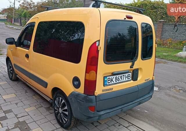 Желтый Рено Кенгу, объемом двигателя 1.5 л и пробегом 339 тыс. км за 3550 $, фото 13 на Automoto.ua
