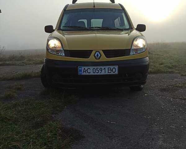 Желтый Рено Кенгу, объемом двигателя 1.5 л и пробегом 359 тыс. км за 3399 $, фото 6 на Automoto.ua