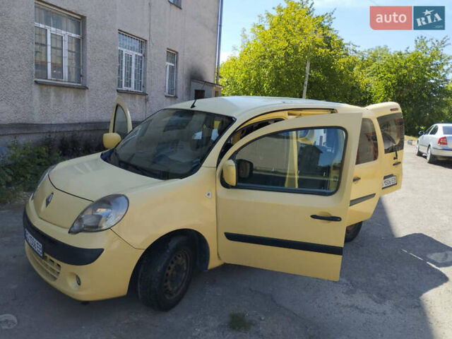 Желтый Рено Кенгу, объемом двигателя 1.5 л и пробегом 278 тыс. км за 5600 $, фото 8 на Automoto.ua