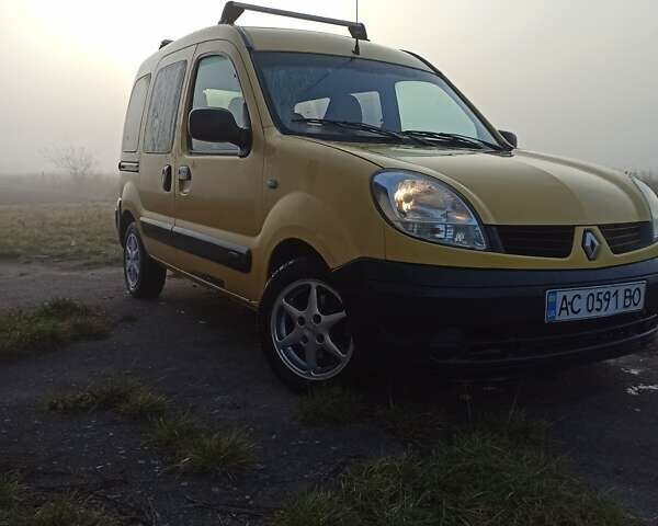 Желтый Рено Кенгу, объемом двигателя 1.5 л и пробегом 359 тыс. км за 3399 $, фото 1 на Automoto.ua
