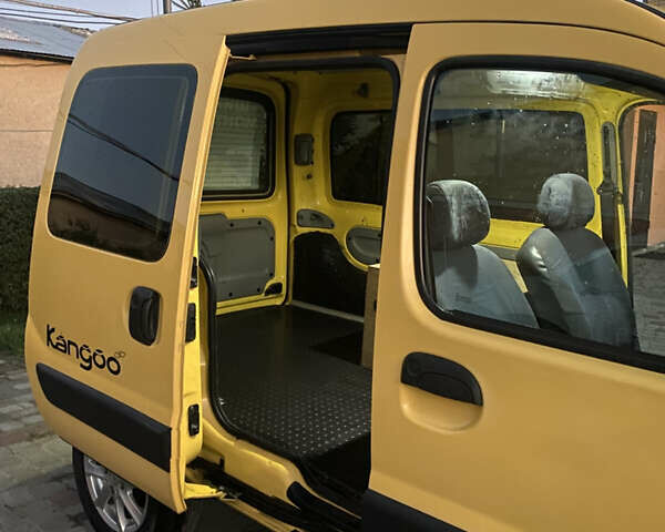 Рено Кенгу 2008 в Львове на Automoto.ua Желтый Рено Кенгу, объемом двигателя 1.46 л и пробегом 371 тыс. км за 3650 $, фото 7 на Automoto.ua