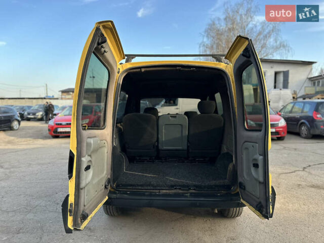 Желтый Рено Кенгу, объемом двигателя 1.46 л и пробегом 299 тыс. км за 3850 $, фото 45 на Automoto.ua