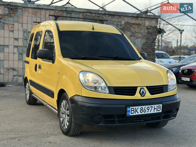 Желтый Рено Кенгу, объемом двигателя 1.46 л и пробегом 299 тыс. км за 3850 $, фото 27 на Automoto.ua