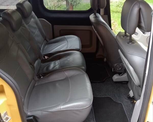 Жовтий Рено Кєнгу, об'ємом двигуна 1.5 л та пробігом 190 тис. км за 5500 $, фото 11 на Automoto.ua