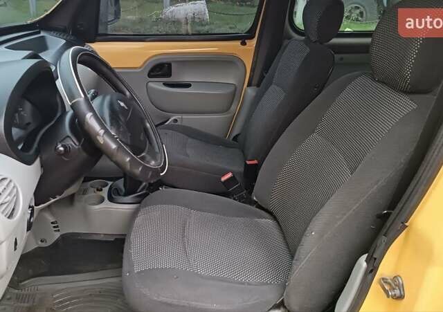 Желтый Рено Кенгу, объемом двигателя 1.5 л и пробегом 339 тыс. км за 3550 $, фото 28 на Automoto.ua
