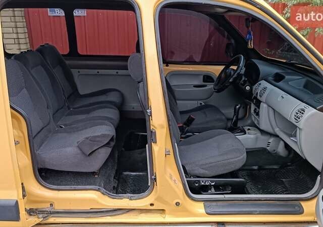 Желтый Рено Кенгу, объемом двигателя 1.5 л и пробегом 339 тыс. км за 3550 $, фото 38 на Automoto.ua