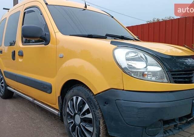 Желтый Рено Кенгу, объемом двигателя 1.5 л и пробегом 339 тыс. км за 3550 $, фото 18 на Automoto.ua