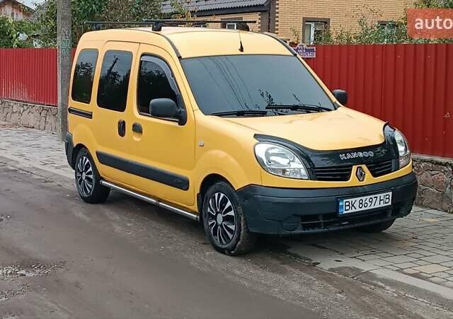 Желтый Рено Кенгу, объемом двигателя 1.5 л и пробегом 339 тыс. км за 3550 $, фото 8 на Automoto.ua