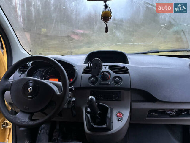 Желтый Рено Кенгу, объемом двигателя 1.5 л и пробегом 312 тыс. км за 4700 $, фото 18 на Automoto.ua