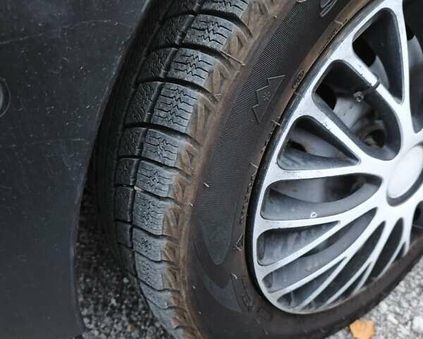 Жовтий Рено Кєнгу, об'ємом двигуна 1.5 л та пробігом 429 тис. км за 3499 $, фото 2 на Automoto.ua