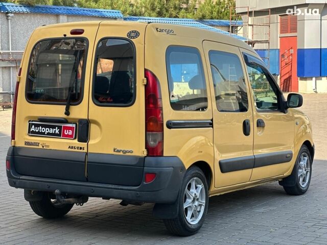Желтый Рено Кенгу, объемом двигателя 1.5 л и пробегом 260 тыс. км за 4940 $, фото 1 на Automoto.ua