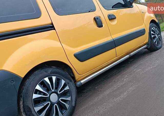 Желтый Рено Кенгу, объемом двигателя 1.5 л и пробегом 339 тыс. км за 3550 $, фото 26 на Automoto.ua