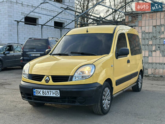 Желтый Рено Кенгу, объемом двигателя 1.46 л и пробегом 299 тыс. км за 3850 $, фото 28 на Automoto.ua