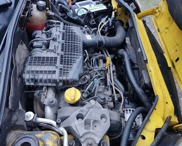 Желтый Рено Кенгу, объемом двигателя 1.5 л и пробегом 290 тыс. км за 4950 $, фото 14 на Automoto.ua