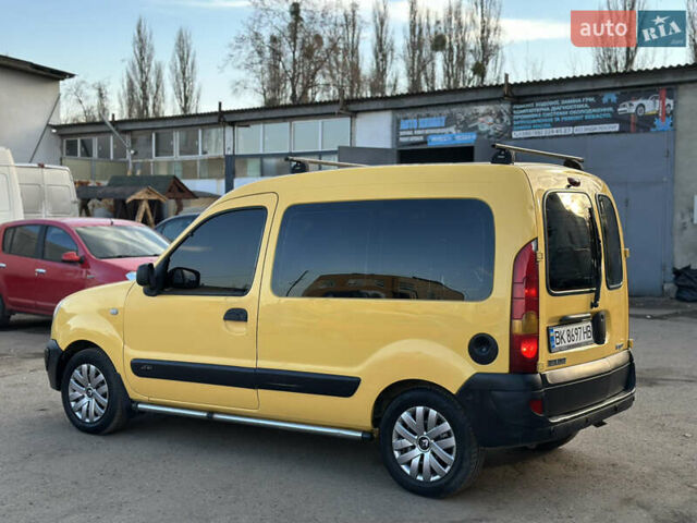 Желтый Рено Кенгу, объемом двигателя 1.46 л и пробегом 299 тыс. км за 3850 $, фото 11 на Automoto.ua