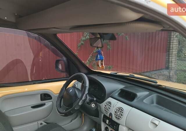 Желтый Рено Кенгу, объемом двигателя 1.5 л и пробегом 339 тыс. км за 3550 $, фото 36 на Automoto.ua