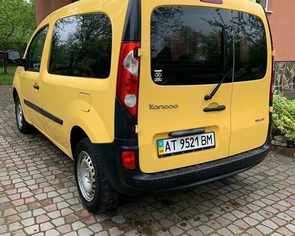 Жовтий Рено Кєнгу, об'ємом двигуна 1.5 л та пробігом 190 тис. км за 5500 $, фото 4 на Automoto.ua