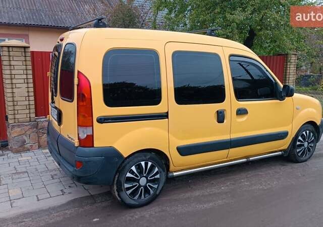 Желтый Рено Кенгу, объемом двигателя 1.5 л и пробегом 339 тыс. км за 3550 $, фото 9 на Automoto.ua