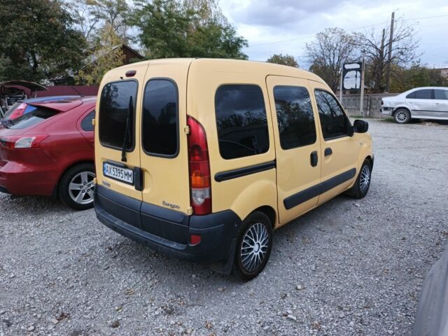 Желтый Рено Кенгу, объемом двигателя 1.5 л и пробегом 429 тыс. км за 3299 $, фото 2 на Automoto.ua