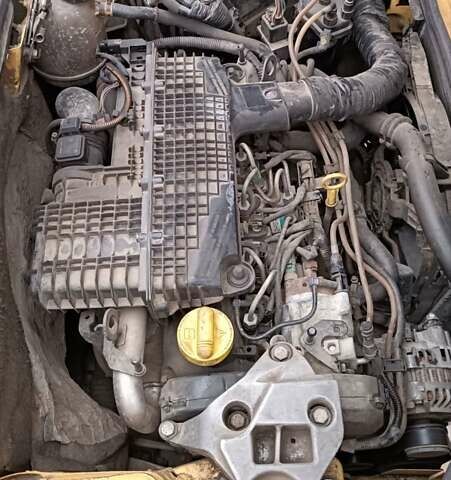 Желтый Рено Кенгу, объемом двигателя 1.5 л и пробегом 339 тыс. км за 3550 $, фото 46 на Automoto.ua