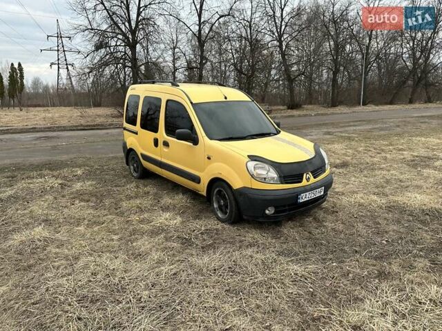 Желтый Рено Кенгу, объемом двигателя 1.46 л и пробегом 270 тыс. км за 4350 $, фото 4 на Automoto.ua