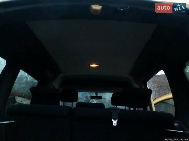 Жовтий Рено Кєнгу, об'ємом двигуна 1.46 л та пробігом 131 тис. км за 5900 $, фото 11 на Automoto.ua