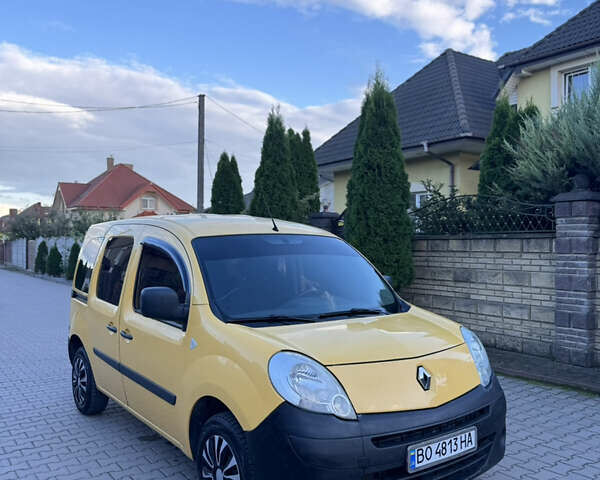Желтый Рено Кенгу, объемом двигателя 1.46 л и пробегом 318 тыс. км за 4950 $, фото 11 на Automoto.ua