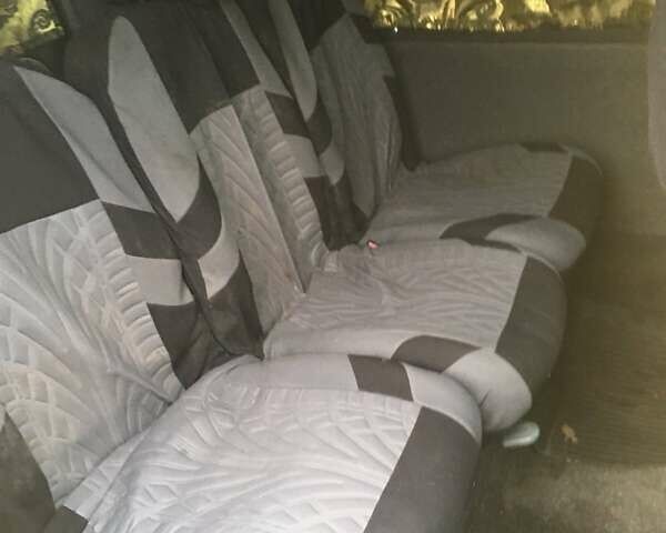 Желтый Рено Кенгу, объемом двигателя 1.46 л и пробегом 236 тыс. км за 3700 $, фото 8 на Automoto.ua