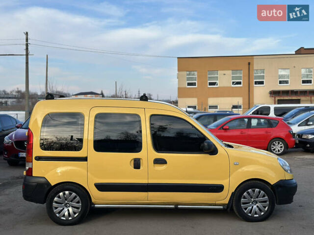 Желтый Рено Кенгу, объемом двигателя 1.46 л и пробегом 299 тыс. км за 3850 $, фото 20 на Automoto.ua